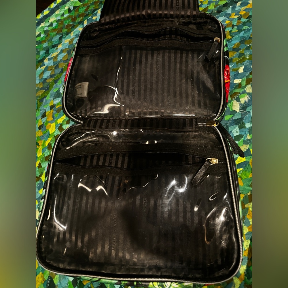 Victoria's Secret Jetsetter Tropical Hanging Travel Tote Black and Green Floral - Picture 5 of 6